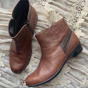 Rockport ankle boots